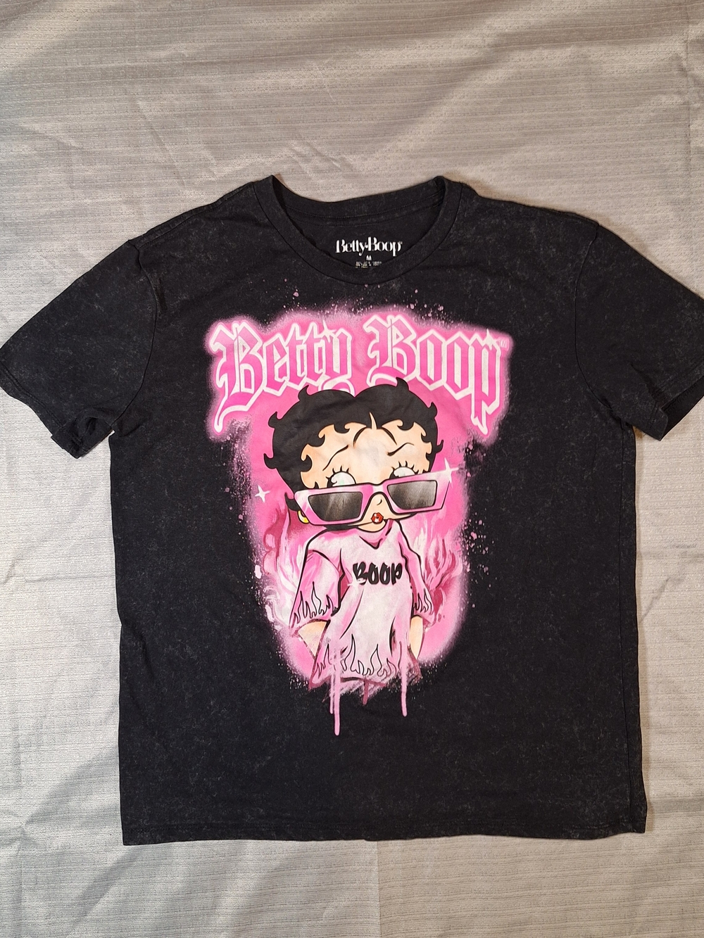 Betty Boop Women's Size M Black Graphic Tee with Pink Print